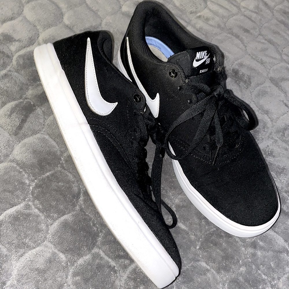 (SOLD)🔥Nike SB Check🔥